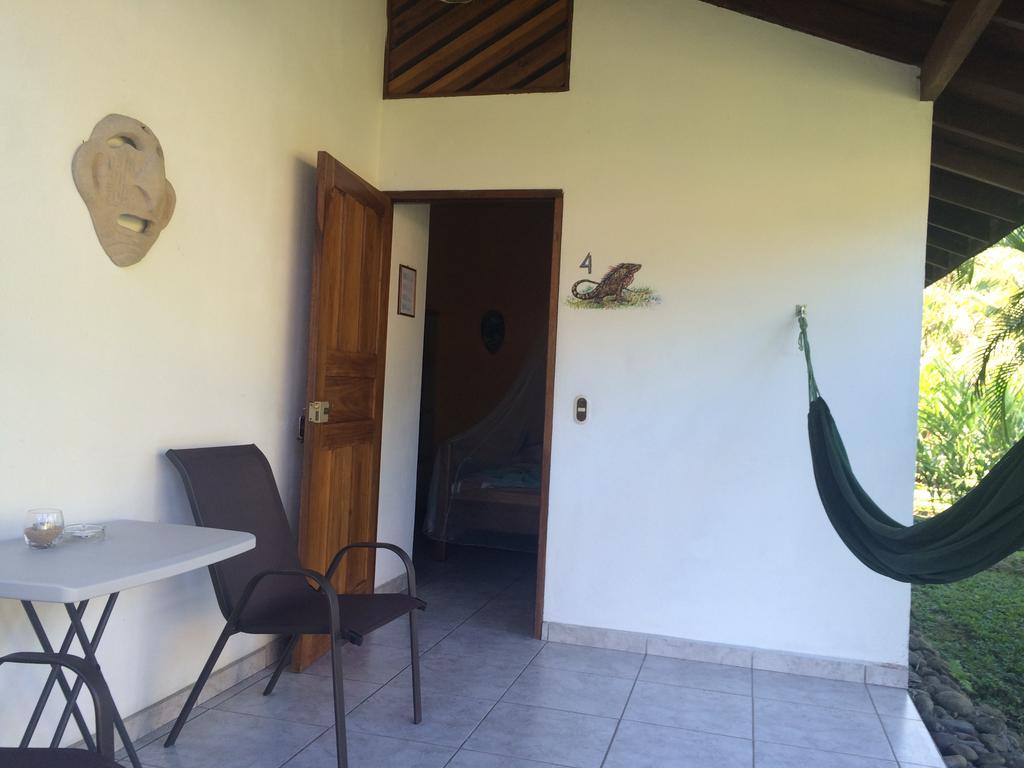 Hotel Suizo Loco Lodge & Resort Кауита Номер фото